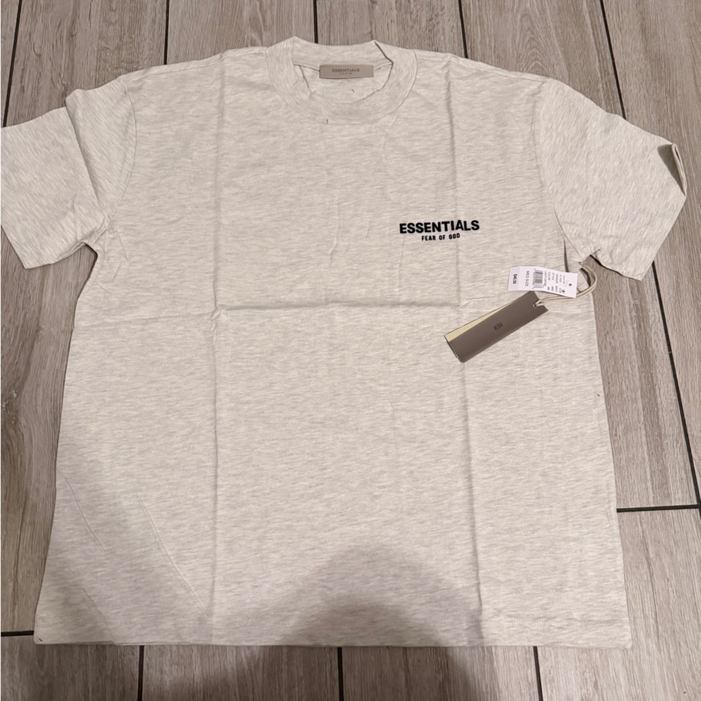 ESSENTIALS Men’s Heather Light Gray Logo Crew Tee